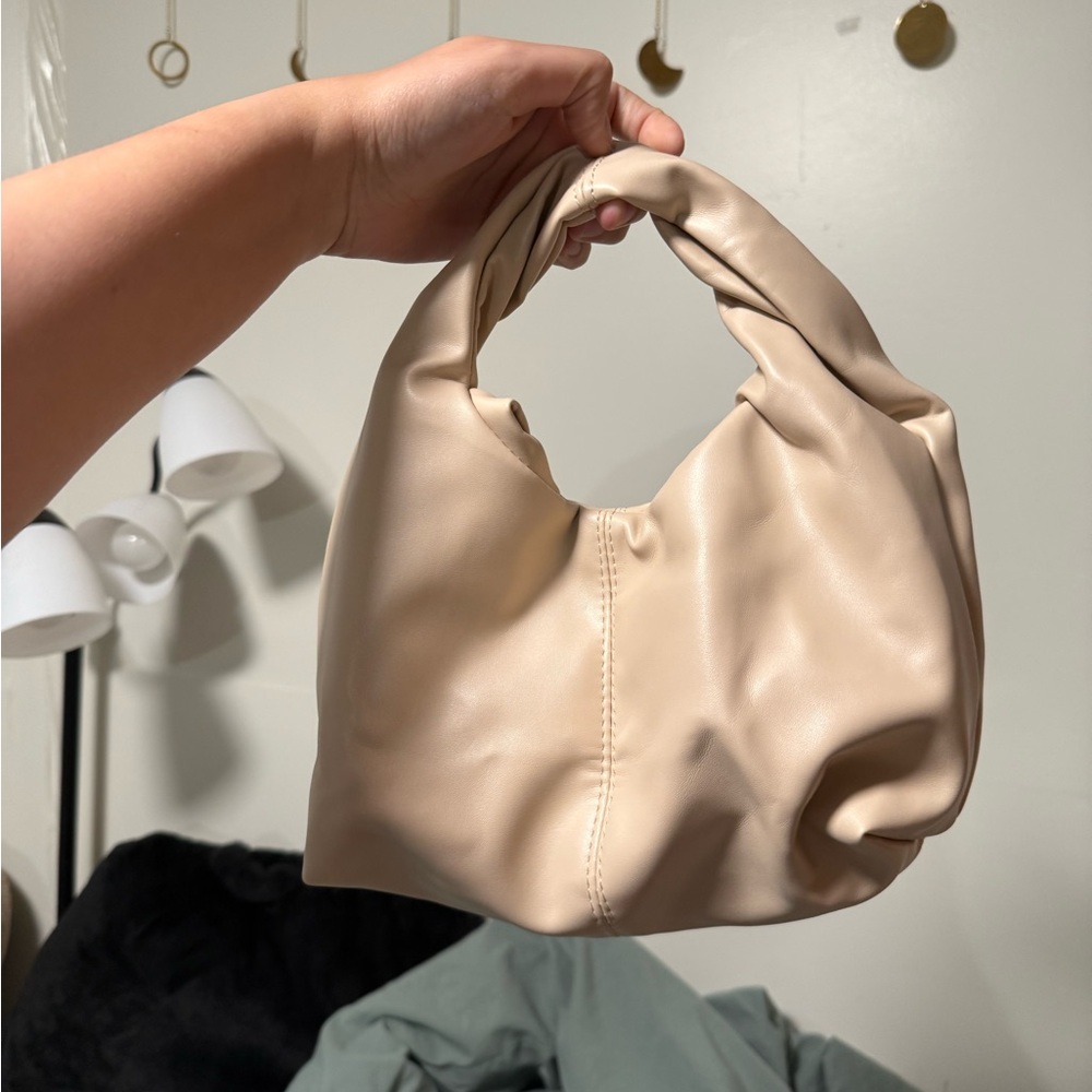 Elegant Cream Handbag